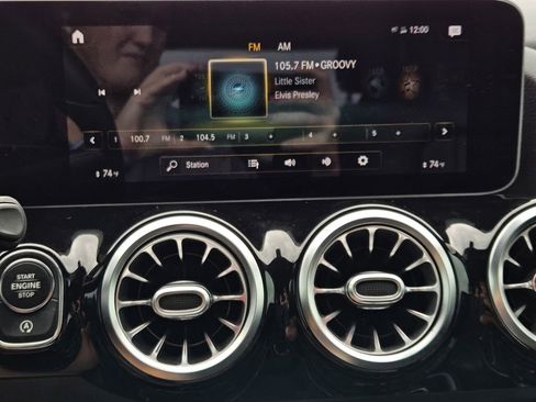 Used 2021 Mercedes-Benz GLA 250 image 16