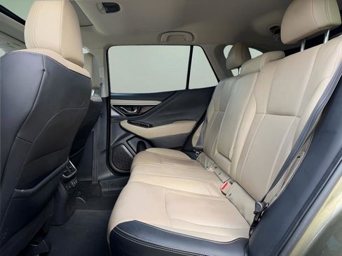 Used 2021 Subaru Outback Limited image 11