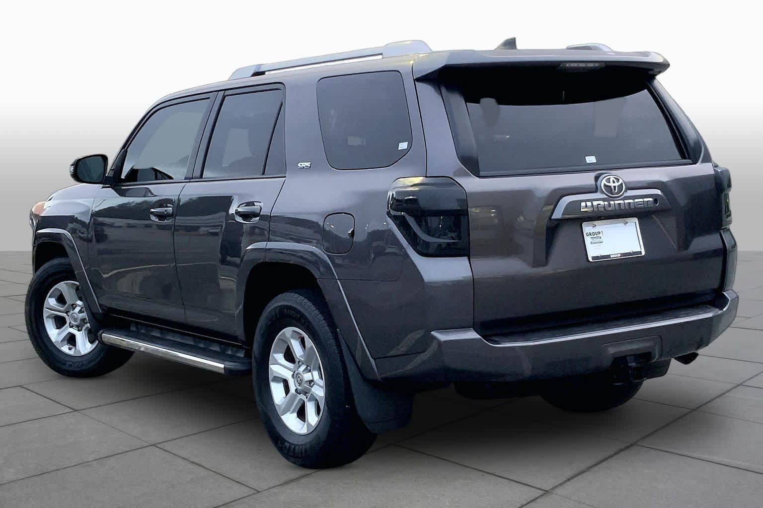 Used 2018 Toyota 4Runner SR5 Premium RWD image 11