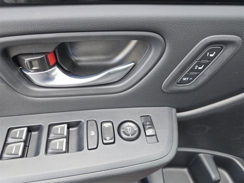 New 2025 Honda Pilot Touring image 31