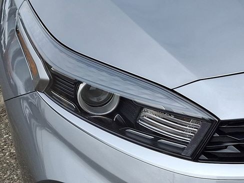 Certified 2023 Kia Forte LXS FWD image 9