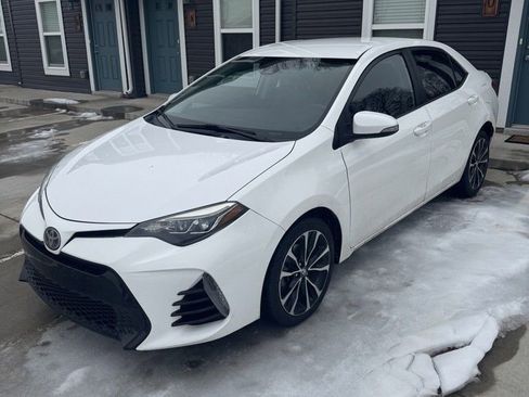 Used 2019 Toyota Corolla SE image 1
