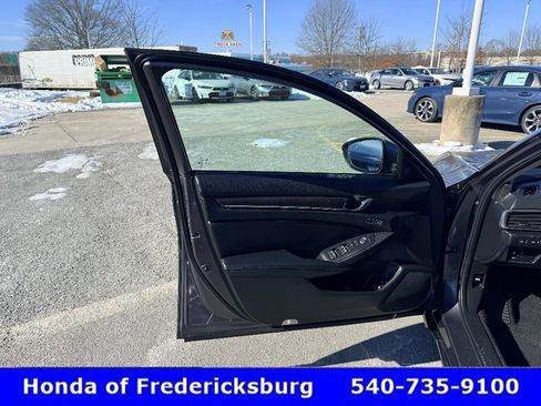 Certified 2022 Honda Accord Touring image 15