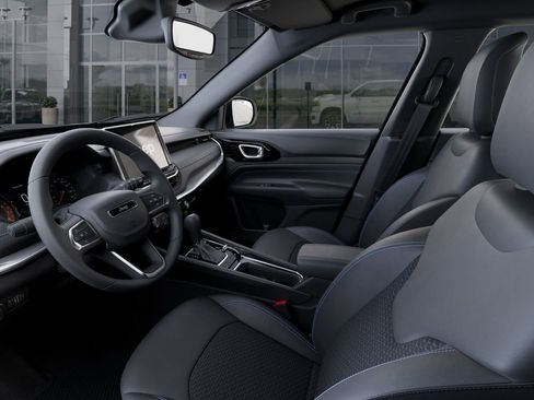 New 2026 Jeep Compass Latitude image 22