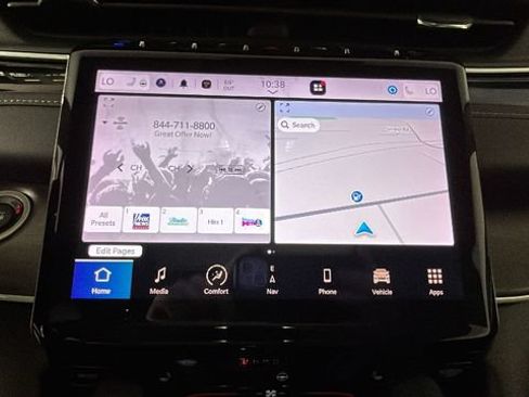 Used 2023 Jeep Grand Cherokee 4WD 4xe image 23