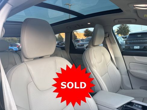 Certified 2023 Volvo XC60 B6 Ultimate w/ Protection Package Premier image 13