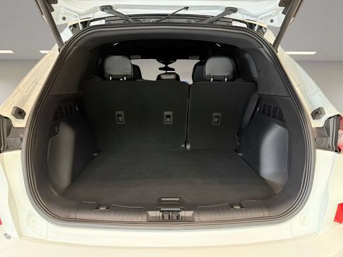 Used 2023 Ford Escape ST-Line w/ Tech Pack #1 AWD/4WD image 9