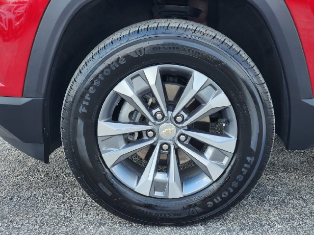 Used 2026 Chevrolet Equinox LT w/ Safety and Technology Package FWD image 10