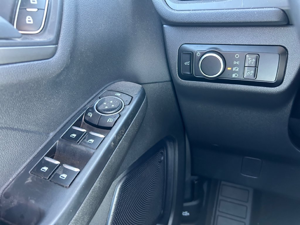 Certified 2024 Ford Escape Active AWD/4WD image 19