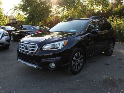 Used 2017 Subaru Outback 3.6R Limited AWD/4WD image 3