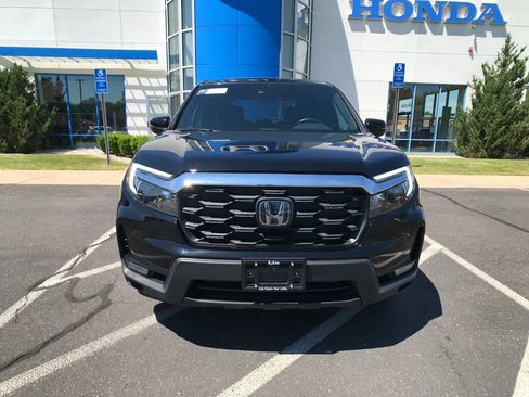 Certified 2023 Honda Passport EX-L image 2
