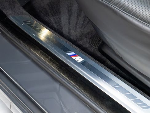 Used 2023 BMW 760i xDrive AWD/4WD image 64