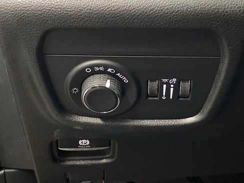New 2026 Jeep Grand Cherokee Altitude AWD/4WD image 25