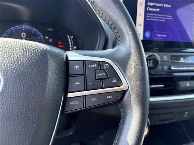 Certified 2025 Toyota Grand Highlander AWD image 19