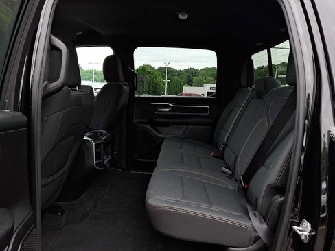 Used 2022 RAM 1500 Big Horn AWD/4WD image 10