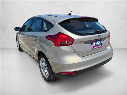 Used 2015 Ford Focus SE FWD image 6