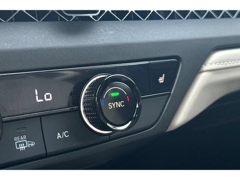 Used 2025 Honda Accord SE image 28