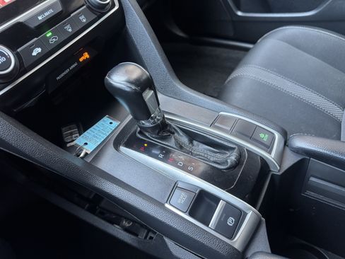 Used 2019 Honda Civic Sport image 18