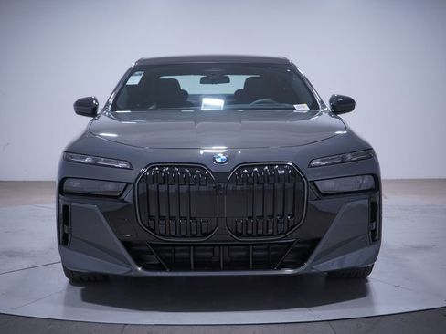 New 2026 BMW 760i xDrive w/ Executive Package image 4
