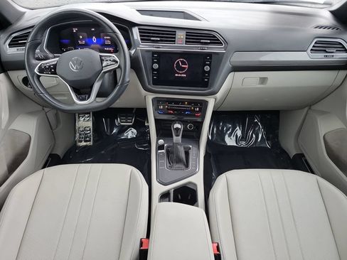 Used 2023 Volkswagen Tiguan SE R-Line FWD image 13