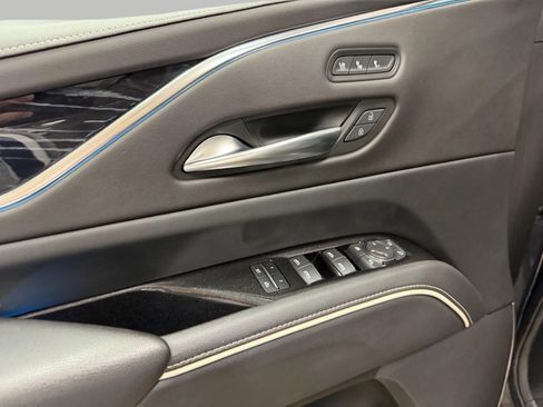 Certified 2022 Cadillac Escalade Sport AWD/4WD image 31