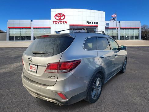 Used 2017 Hyundai Santa Fe Limited image 4