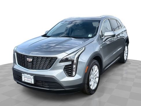 Certified 2023 Cadillac XT4 Luxury w/ Cold Weather Package FWD image 1