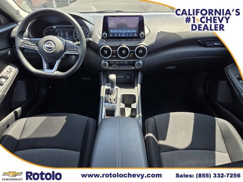 Used 2025 Nissan Sentra SV FWD image 17
