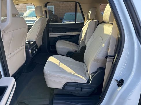 Certified 2024 Ford Expedition Max Platinum image 21