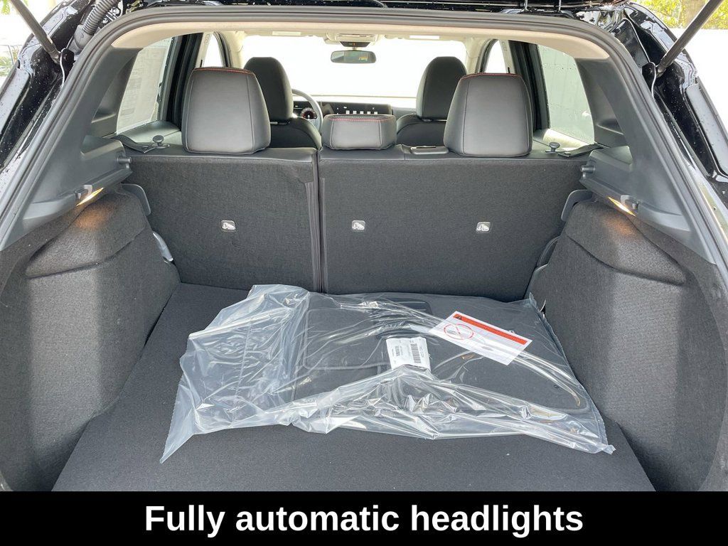 Used 2026 Nissan Kicks SR w/ Cold Weather Package AWD/4WD image 35