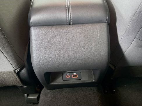 Used 2024 Nissan Altima 2.5 SV FWD image 24