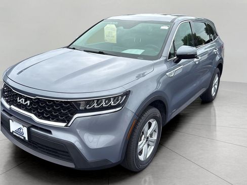 Used 2023 Kia Sorento LX AWD/4WD image 12