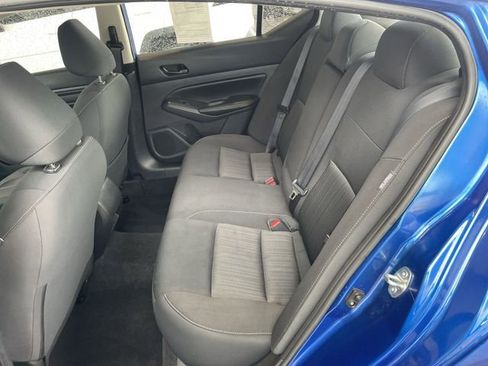 Used 2025 Nissan Altima 2.5 SV FWD image 29