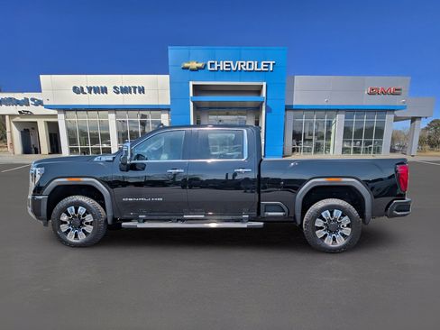 Used 2025 GMC Sierra 2500 Denali w/ Technology Package image 8