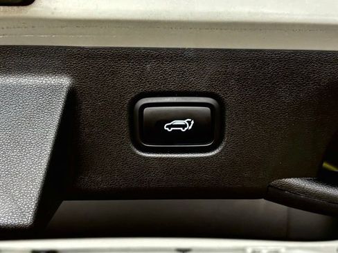 Used 2022 Hyundai Tucson Limited w/ Cargo Package AWD/4WD image 35