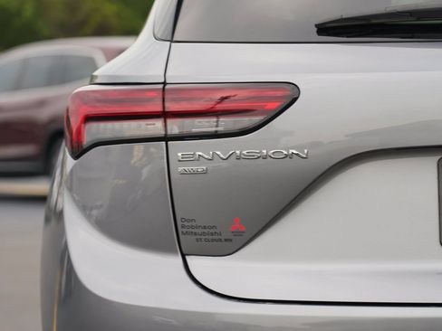 Used 2022 Buick Envision Essence w/ Technology Package I AWD/4WD image 10