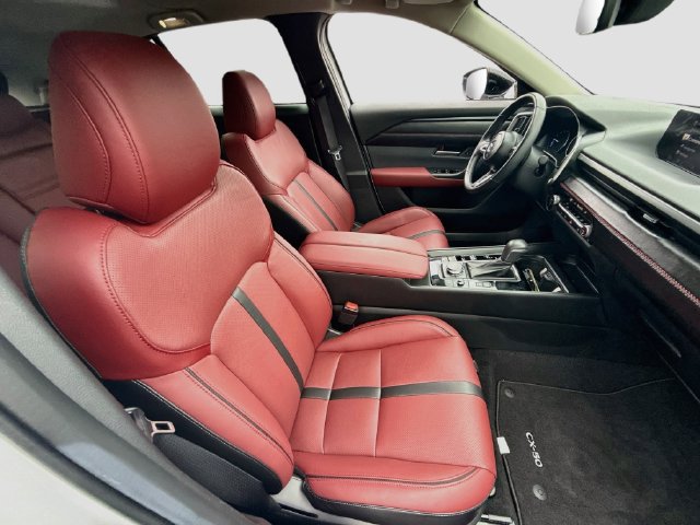 Certified 2026 MAZDA CX-50 AWD 2.5 Hybrid w/ Premium Pkg image 33