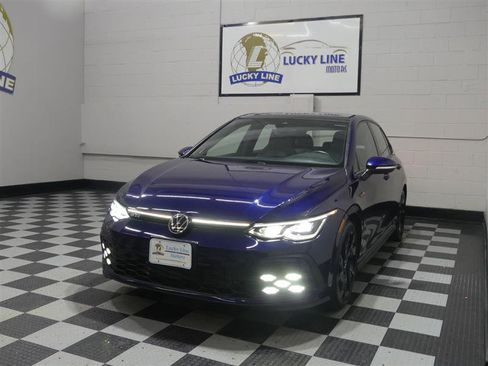Used 2022 Volkswagen GTI SE image 4