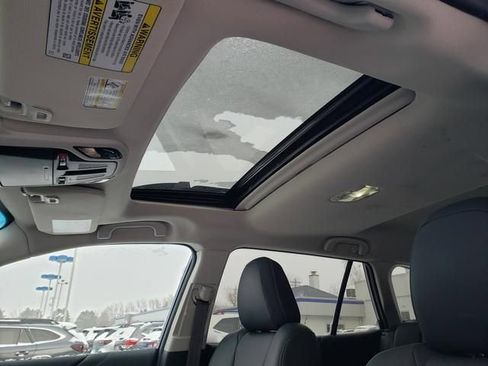 Used 2022 Subaru Outback Limited w/ Popular Package #2 image 16