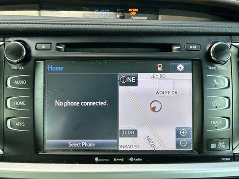 Used 2019 Toyota Highlander XLE FWD image 22