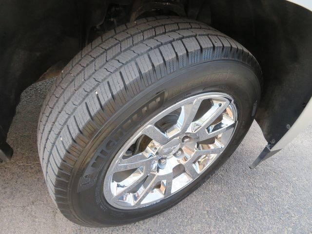 Used 2019 GMC Yukon Denali w/ Open Road Package AWD/4WD image 12