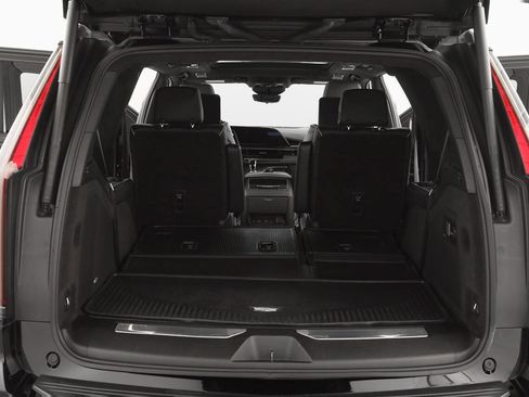 Used 2023 Cadillac Escalade V image 27