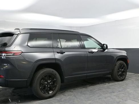 Used 2024 Jeep Grand Cherokee L Laredo AWD/4WD image 10