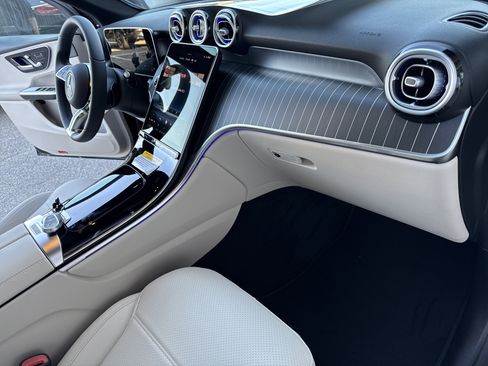 New 2026 Mercedes-Benz GLC 300 image 16