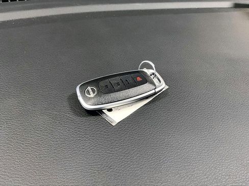 Certified 2025 Nissan Versa SV w/ Trunk Package image 11