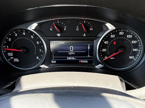 Used 2023 Chevrolet Equinox RS FWD image 20