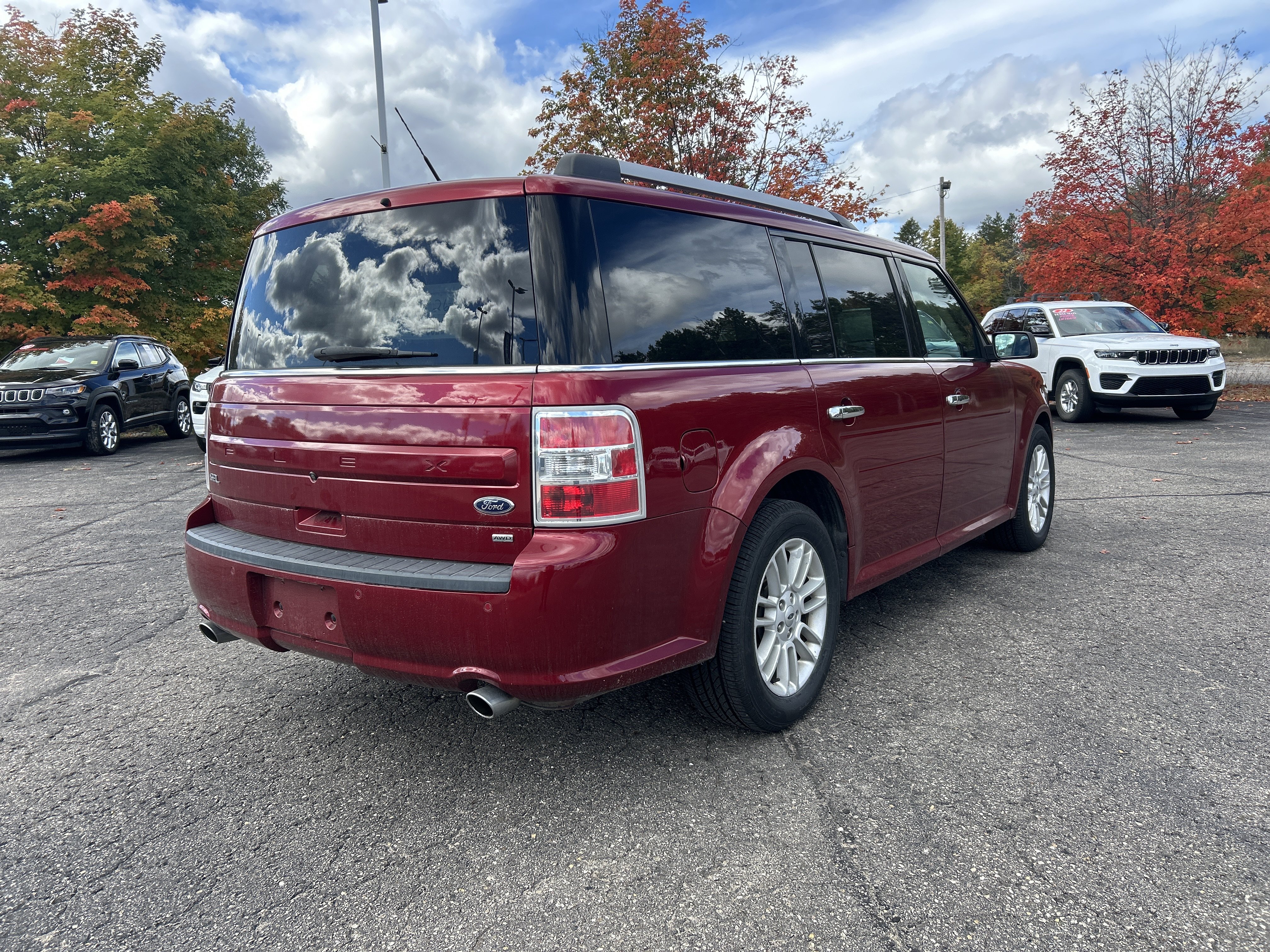 Used 2018 Ford Flex SEL w/ Equipment Group 202A AWD/4WD image 4