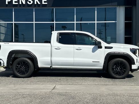 Used 2023 GMC Sierra 1500 Elevation AWD/4WD image 3
