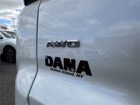 Used 2022 Cadillac XT4 Luxury w/ Cold Weather Package image 45