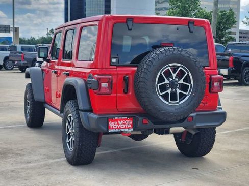 Used 2025 Jeep Wrangler Unlimited Rubicon AWD/4WD image 7